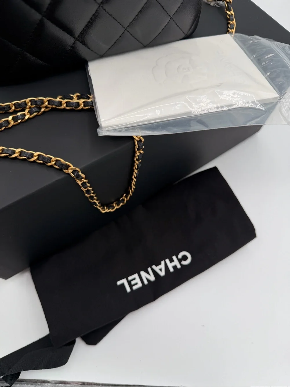 Chanel CC Quilted limited edition Vanity shoulder bag Michrochip 🔥